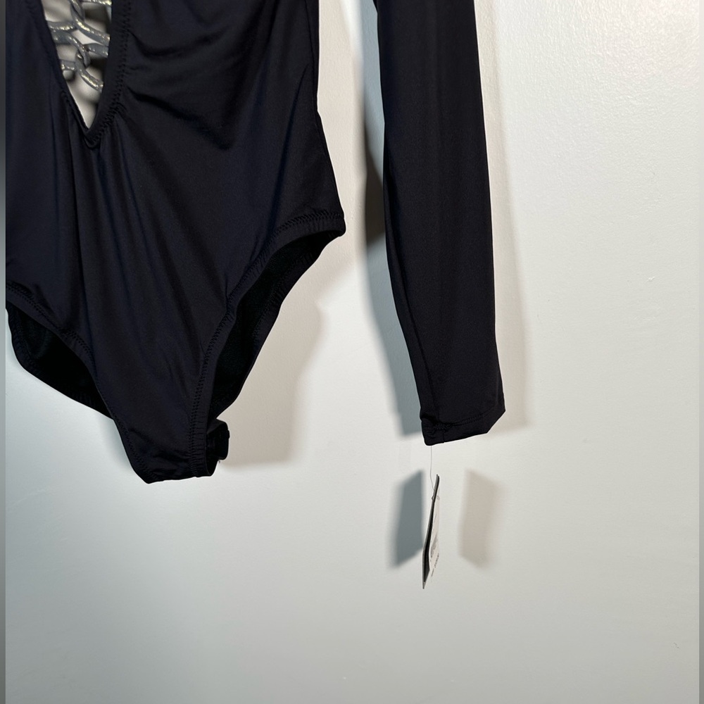 Kenneth Cole One-Piece Swimsuit Plunging Lace-Up Front Long-Sleeve Size L Black - Picture 9 of 14